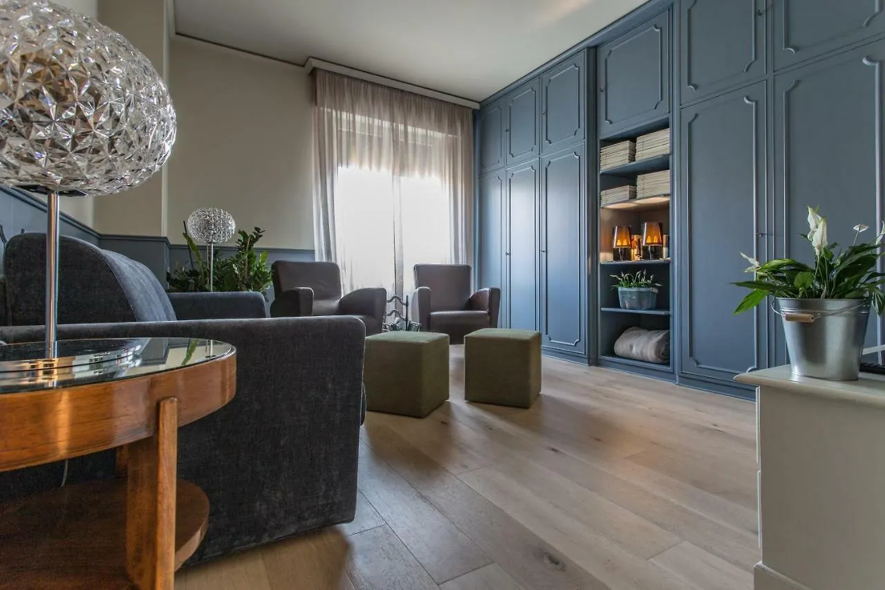 Spazio Duomo1 by Welc Treviso